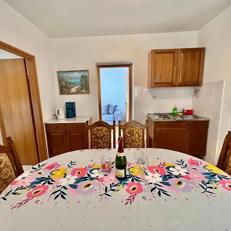 Jadranka Apartamento *