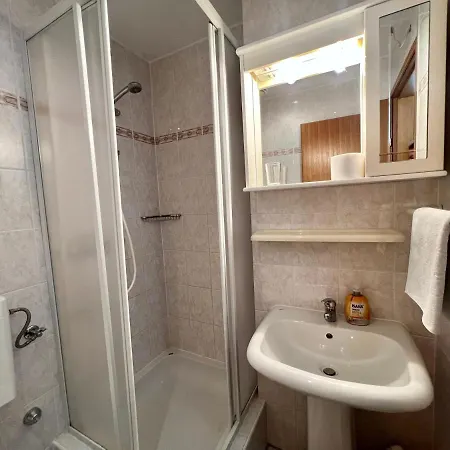 Jadranka Apartment *